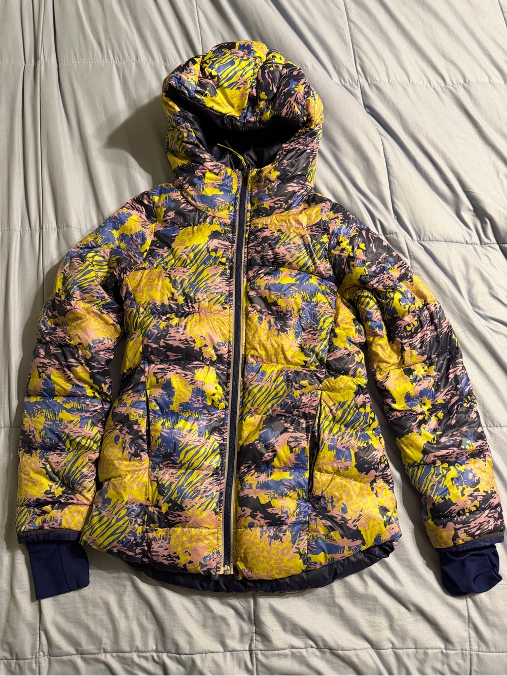 Lululemon Ivivva down reversible hooded puffer jacket